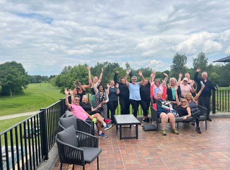 Group photo from the Toronto Residential Weight Loss Retreat 